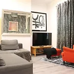 The London Spot 2 Bedroom Apartment